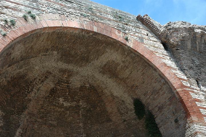 Arles_thermes romains (4)